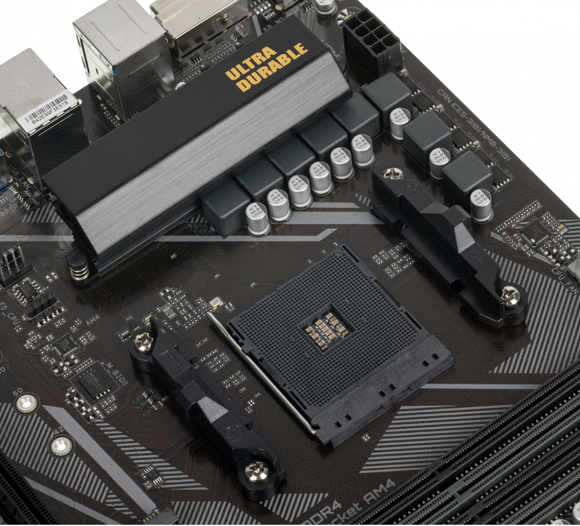 Материнская плата Gigabyte B550M DS3H Soc-AM4 AMD B550 4xDDR4 mATX AC`97 8ch(7.1) GbLAN RAID+DVI+HDMI