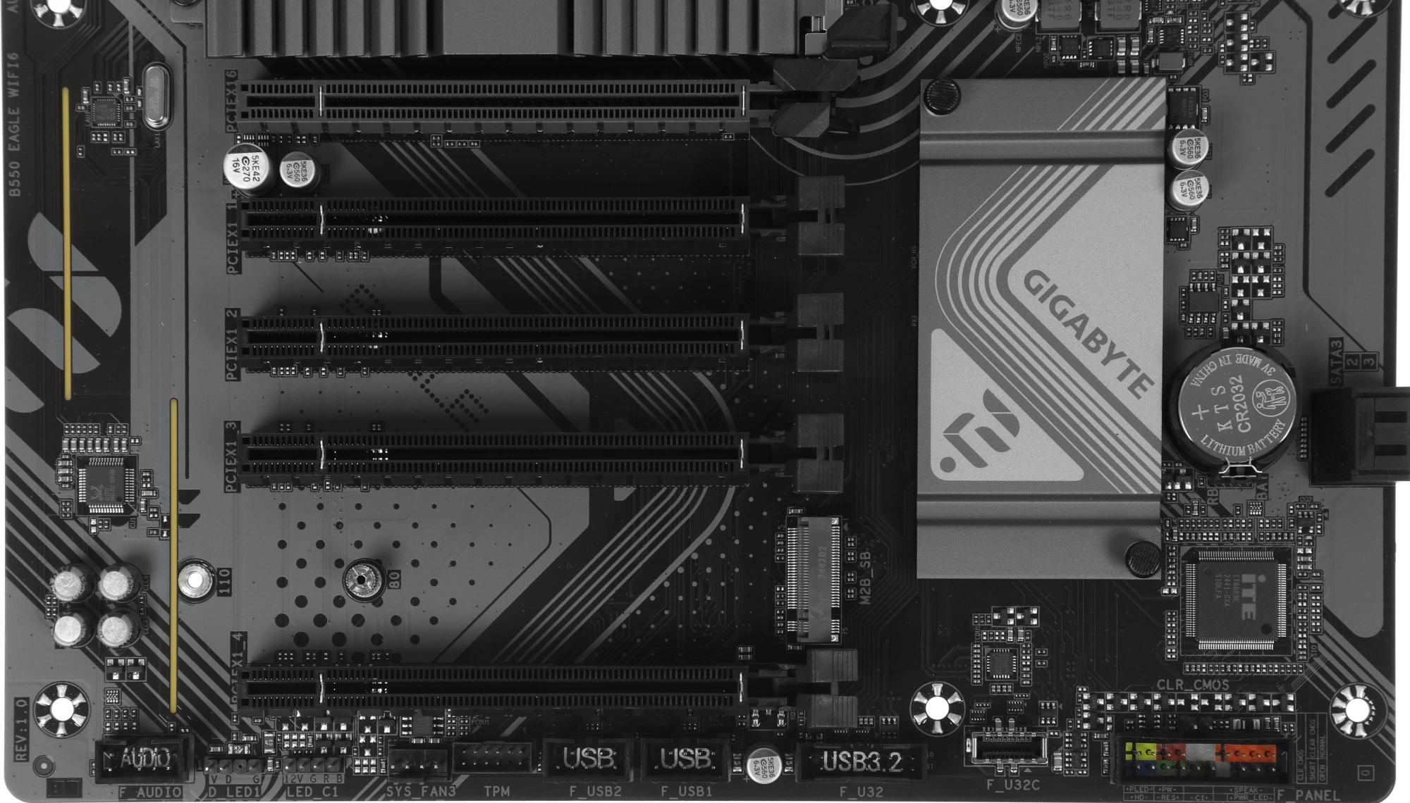 Материнская плата Gigabyte B550 EAGLE WIFI6 Soc-AM4 AMD B550 4xDDR4 ATX AC`97 8ch(7.1) GbLAN RAID+HDMI