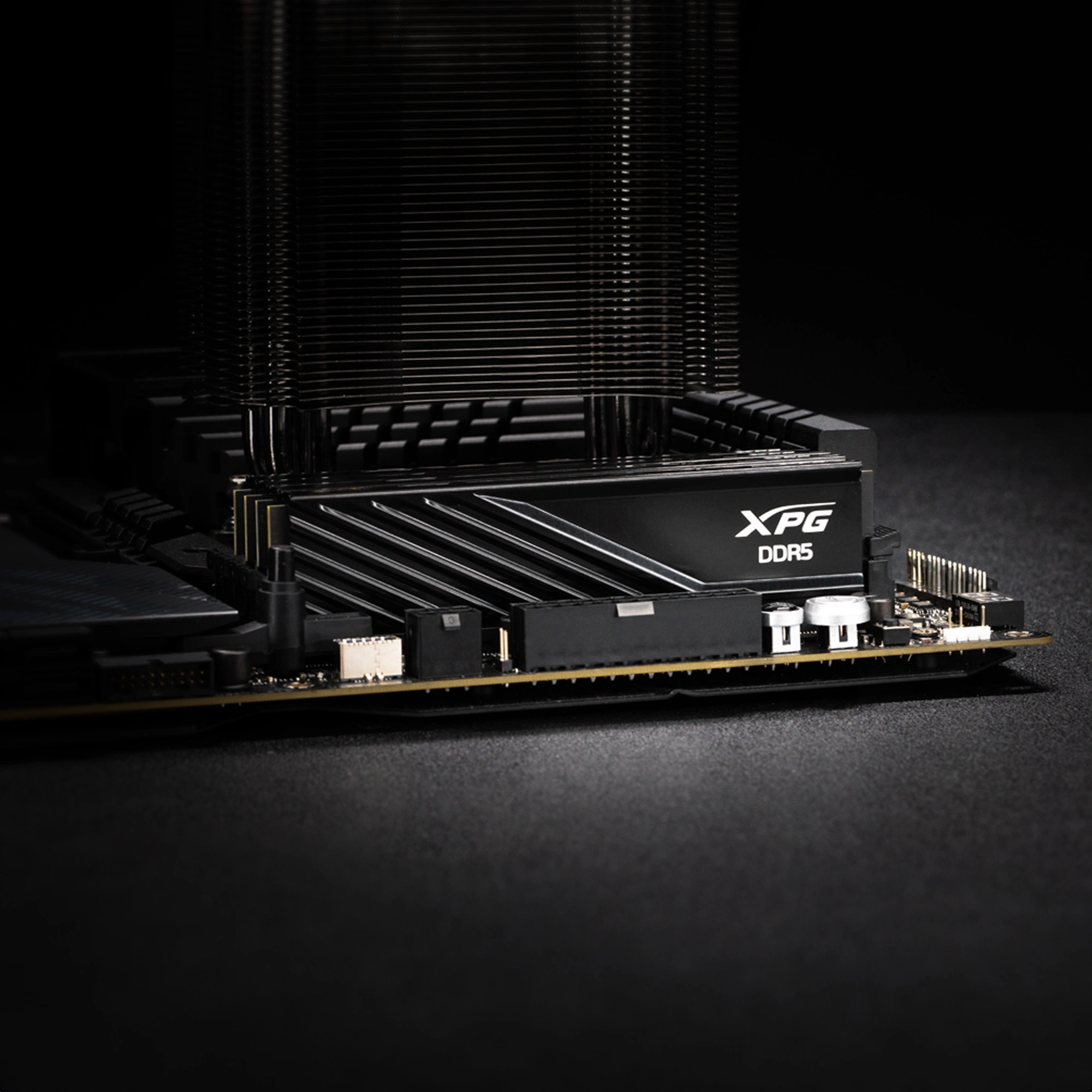 Память DDR5 16GB 5600MHz A-Data AX5U5600C4616G-SLABBK XPG Lancer Blade RTL Gaming PC5-44800 CL46 DIMM ECC 288-pin 1.1В kit dual rank с радиатором Ret