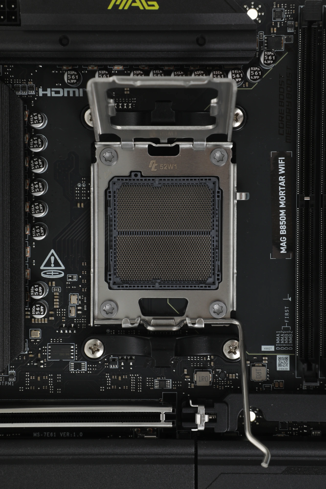 Материнская плата MSI MAG B850M MORTAR WIFI Socket AM5 AMD B850 4xDDR5 mATX AC`97 8ch(7.1) 5Gigabit RAID+HDMI