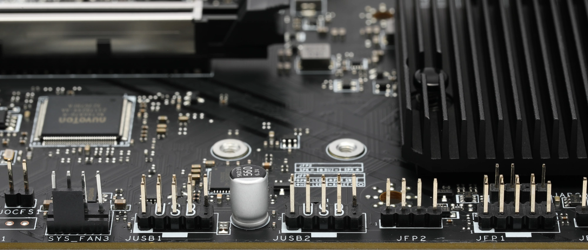 Материнская плата MSI PRO B650M-P Socket AM5 AMD B650 4xDDR5 mATX AC`97 8ch(7.1) 2.5Gg RAID+VGA+HDMI+DP