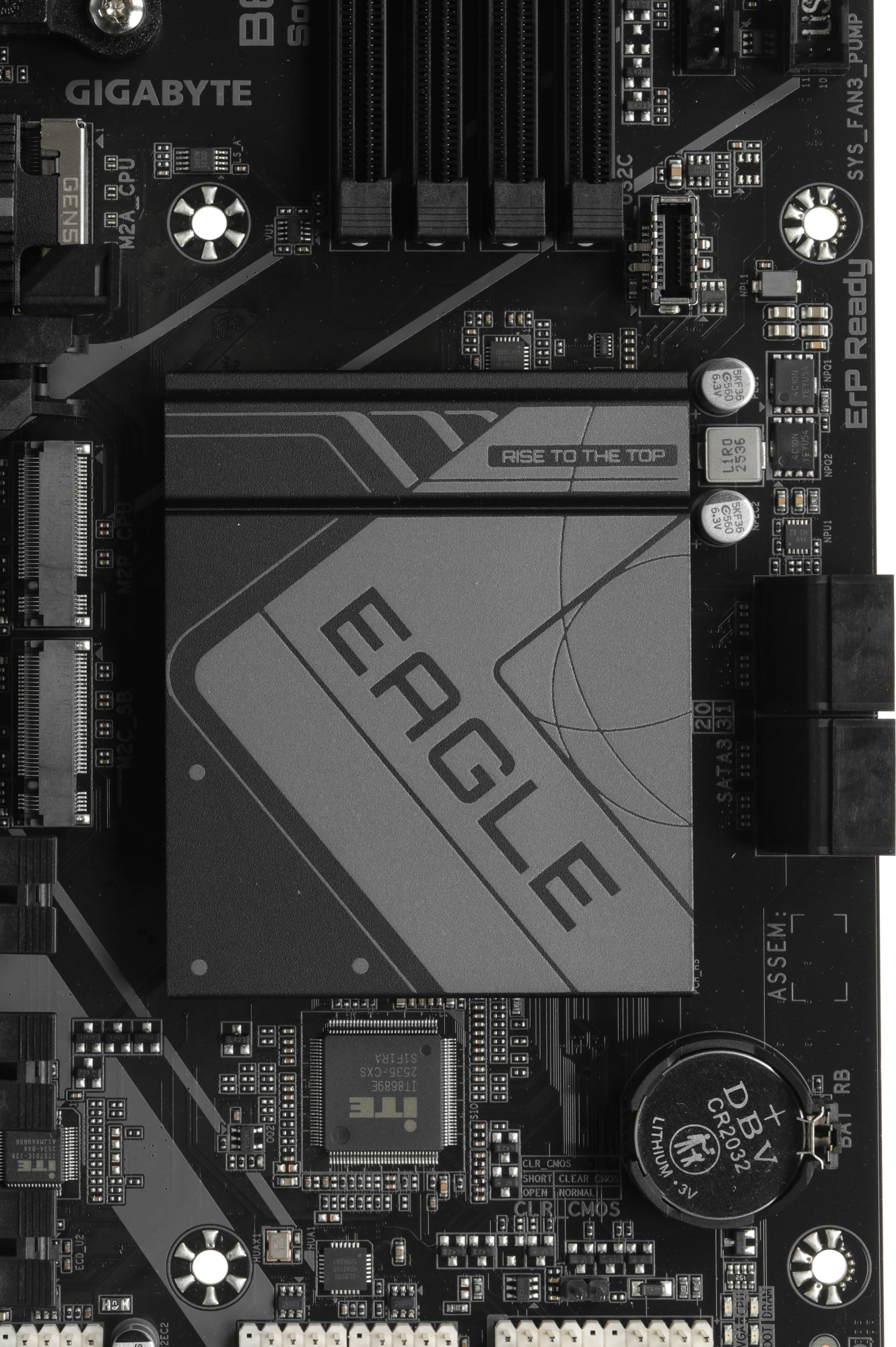Материнская плата Gigabyte B650 EAGLE AX Socket AM5 AMD B650 4xDDR5 ATX AC`97 8ch(7.1) GbLAN RAID+HDMI+DP