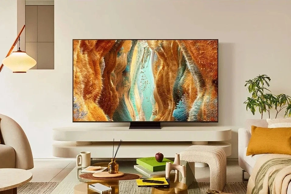 Телевизор QLED Samsung 65" QE65QN70FAUXRU Series 7 черный 4K Ultra HD 120Hz DVB-T2 DVB-C DVB-S2 USB WiFi Smart TV