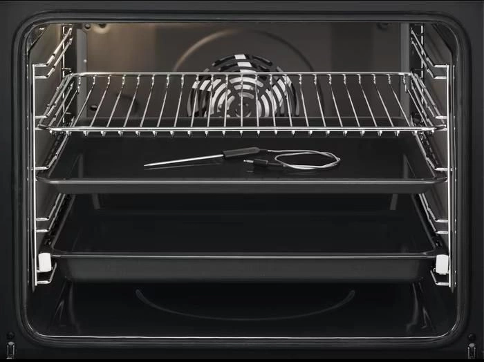 Духовой шкаф Электрический Electrolux EOE5C71Z черный