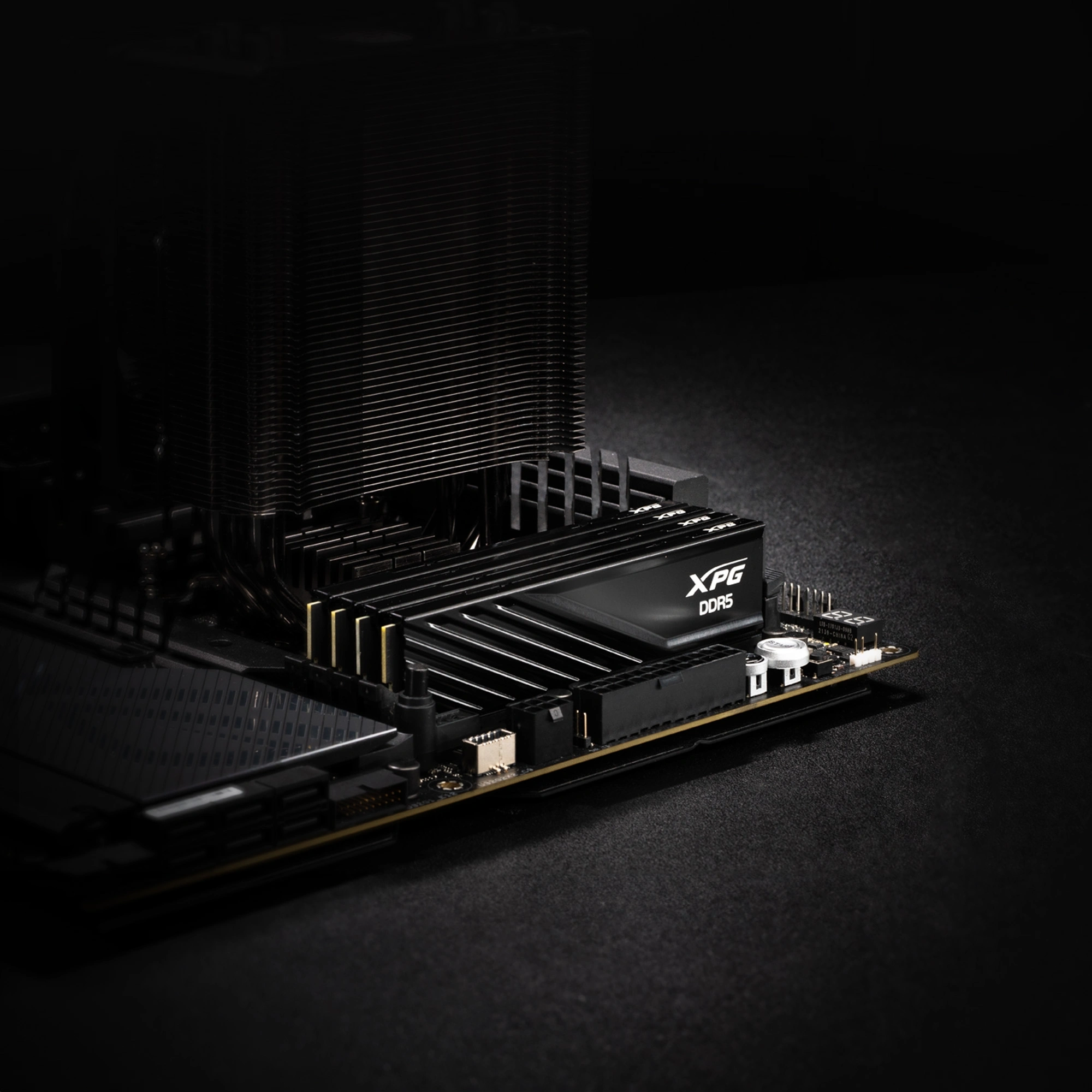 Память DDR5 16GB 5600MHz A-Data AX5U5600C4616G-SLABBK XPG Lancer Blade RTL Gaming PC5-44800 CL46 DIMM ECC 288-pin 1.1В kit dual rank с радиатором Ret