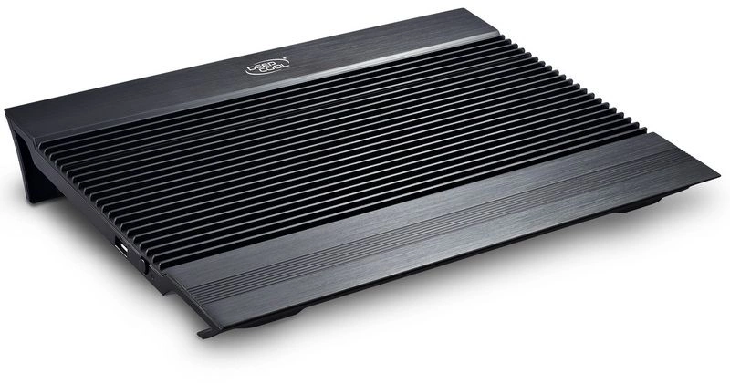 Подставка для ноутбука Deepcool N8 (DP-N24N-N8BK) 17" 380x278x55мм 25дБ 3xUSB 2x 140ммFAN 1244г алюминий черный