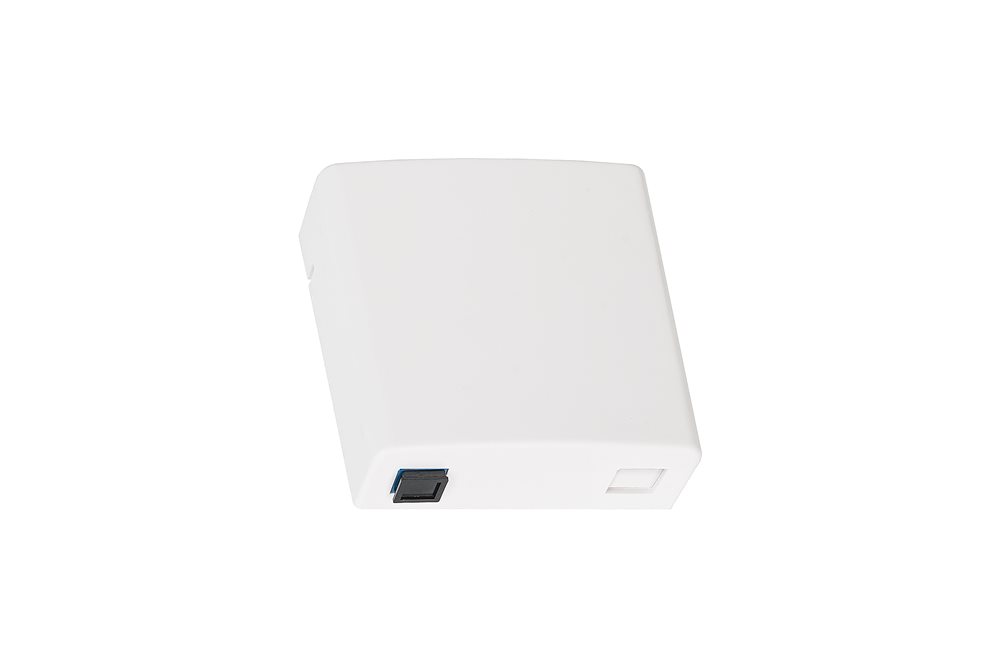 NMF-WO01SCAS2-CS-WT Оптическая розетка (кросс) NIKOMAX, укомплектованная на 1 порт SC/APC, SM 9/125 OS2, полный комплект