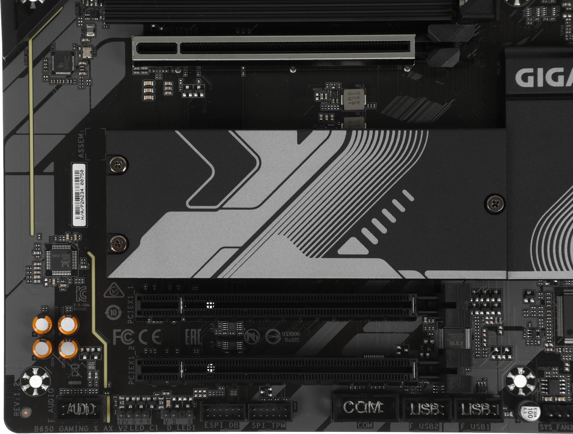 Материнская плата Gigabyte B650 GAMING X AX V2 Socket AM5 AMD B650 ATX AC`97 8ch(7.1) 2.5Gg RAID+HDMI+DP